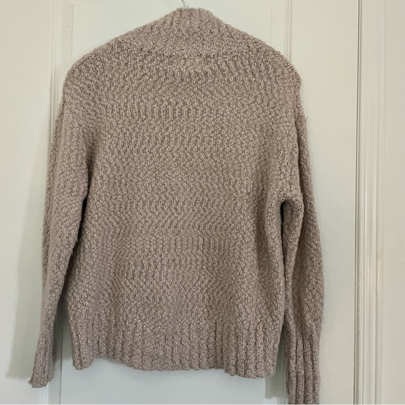 Light Pink Knit Turtleneck Sweater - Picture 3 of 3